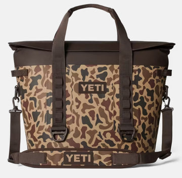YETI- Hopper M30 2.0 Soft Cooler in Wetlands Camo